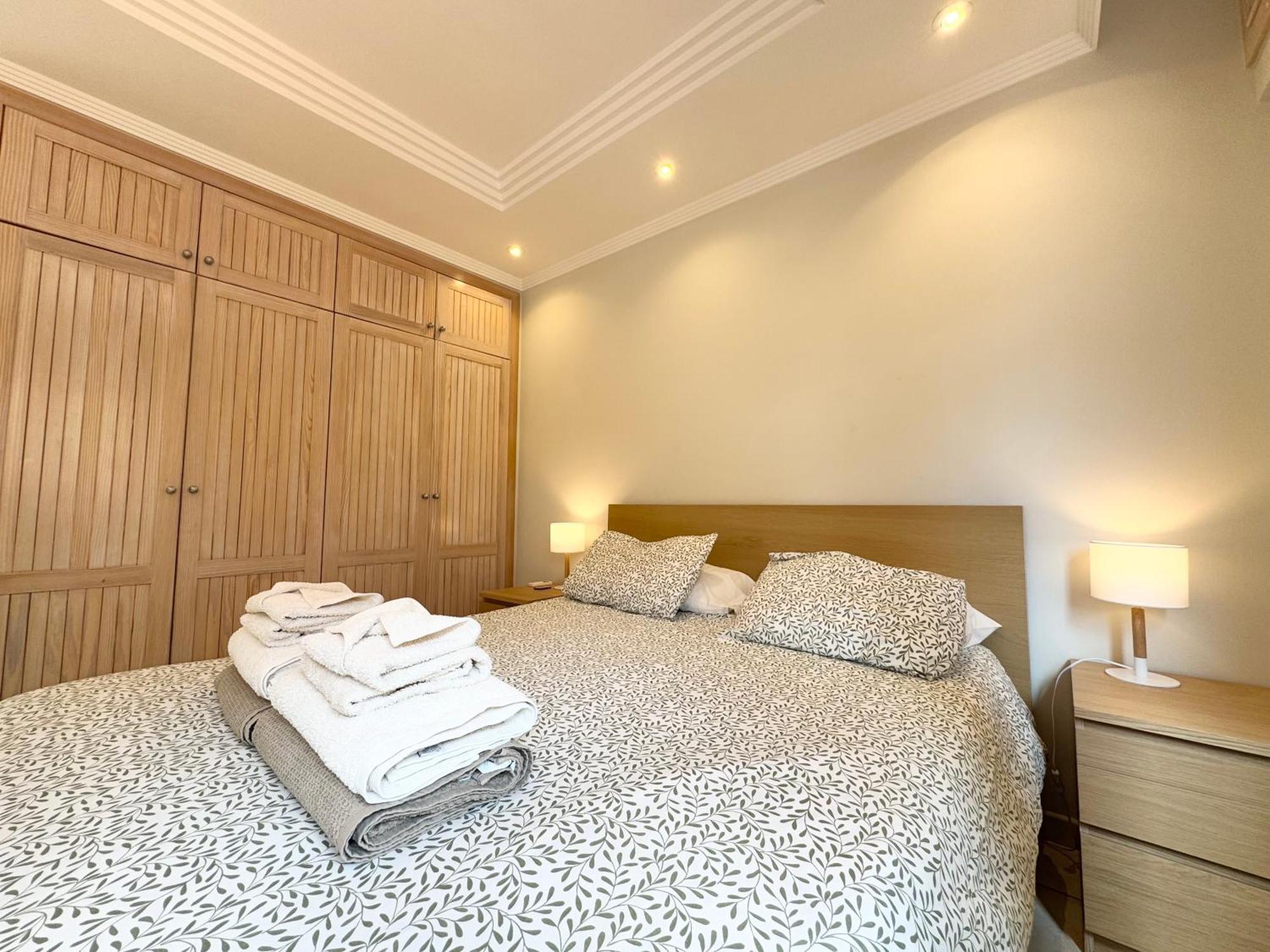 Villa Amorio A Spacious Modern Getaway With A Private Heated Pool & Sea Views Costa Adeje  Esterno foto